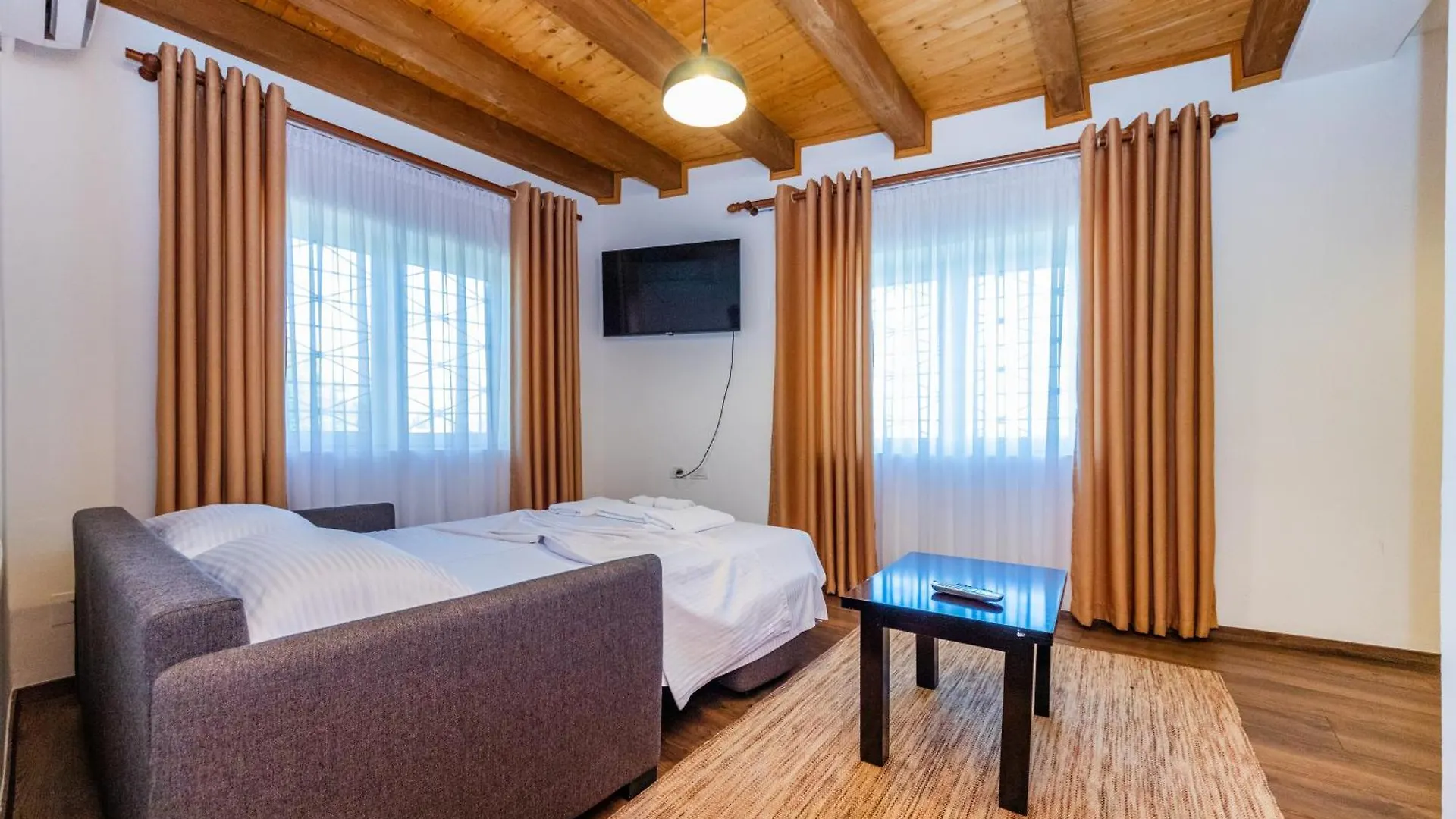 Hotel Grandpa'S House Shkodra